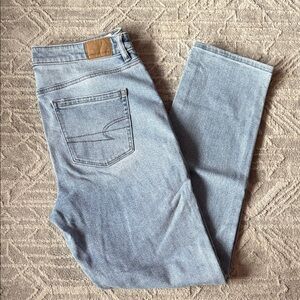 American Eagle Outfitters Light Blue Straight Women’s Jeans